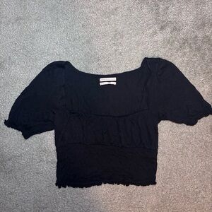 Urban outfitters women’s black cropped shirt